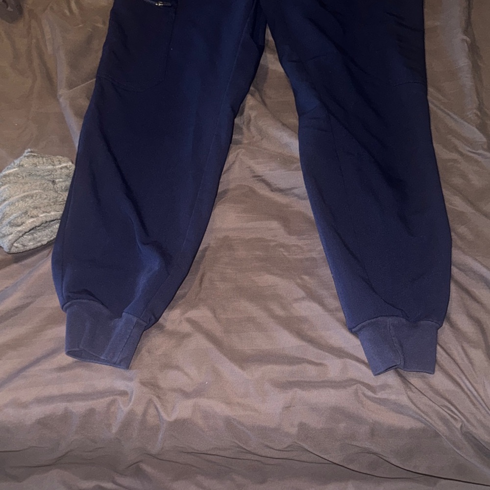 Figs Navy Blue Jogger Pant scrubs - Picture 2 of 6
